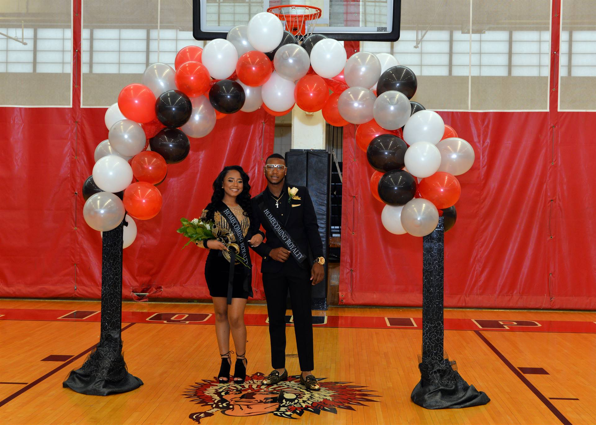 Homecoming Cherakee and Zyrae balloon arch