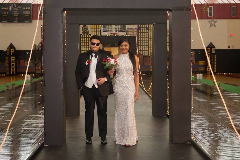 Grand March Couples (Prom 2019)